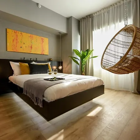 Luxury Apartment Near Radisson Hotel - Wall Projector & Modern Design Bucharest Exterior photo
